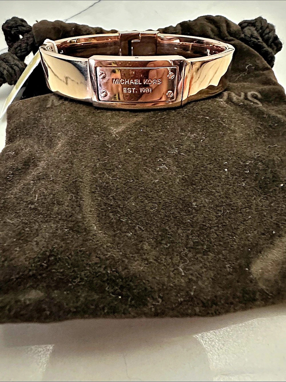 Michael Kors hinged bangle bracelet Gold-Tone Hinged Bangle NWT